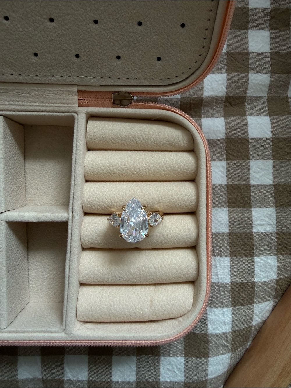 Gold Pear-Cut Crystal Ring in Clear White Bomb Party